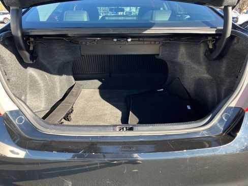 Used 2017 Toyota Camry SE image 24