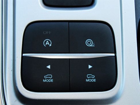 Used 2020 Ford Explorer Limited w/ Class III Trailer Tow Package image 23