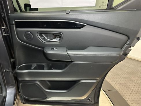 Certified 2024 Honda Pilot Touring image 34