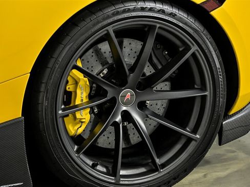 Used 2018 McLaren 720S Performance RWD image 20