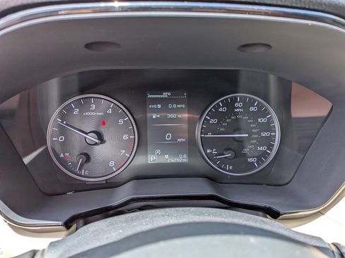 Used 2024 Subaru Outback Premium AWD/4WD image 23