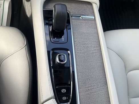 Used 2023 Volvo XC90 B6 Plus w/ Protection Package Premier AWD/4WD image 22