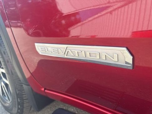 Used 2024 GMC Sierra 1500 Elevation image 24