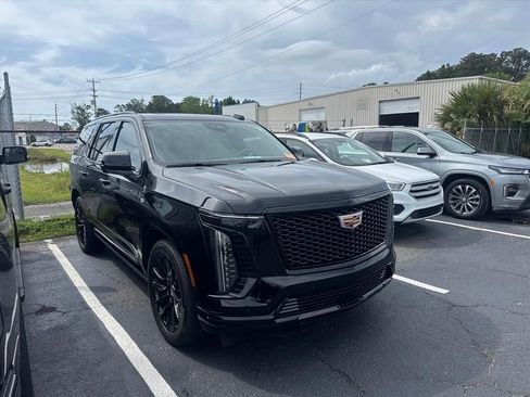 Certified 2025 Cadillac Escalade Sport Platinum AWD/4WD image 1