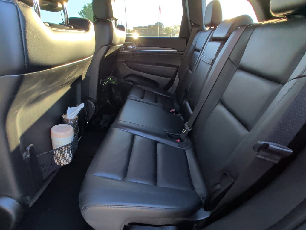 Used 2021 Jeep Grand Cherokee Limited AWD/4WD image 6