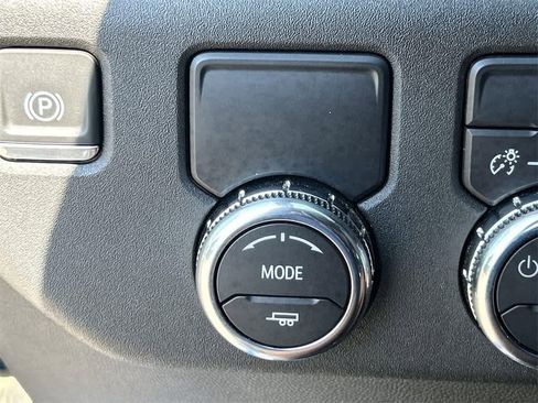 Used 2023 GMC Sierra 1500 Elevation image 29