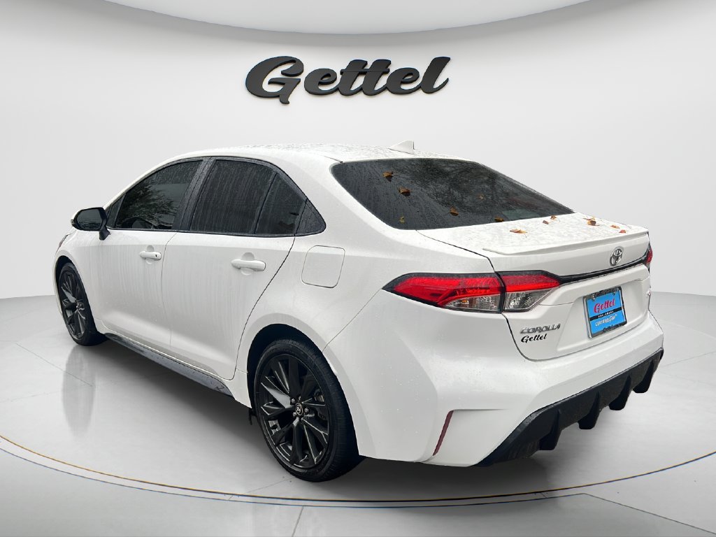 Used 2024 Toyota Corolla SE FWD image 7