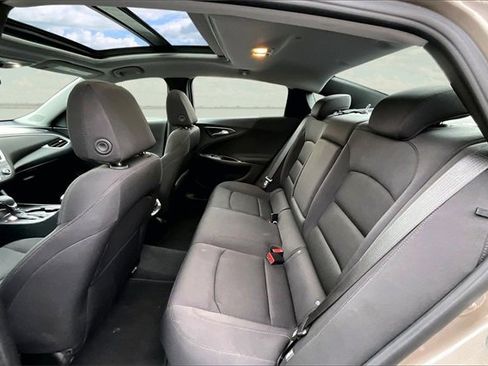 Used 2023 Chevrolet Malibu LT image 22