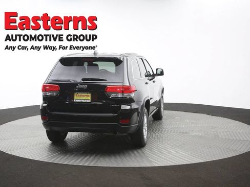 Used 2018 Jeep Grand Cherokee Laredo RWD image 39
