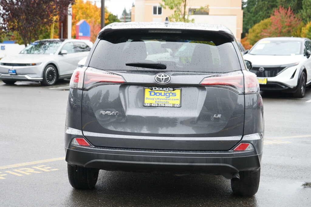 Used 2018 Toyota RAV4 LE w/ All Weather Liner Package FWD image 6