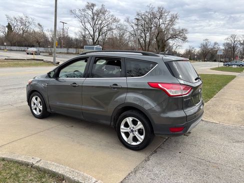 Used 2016 Ford Escape SE w/ Equipment Group 201A image 17