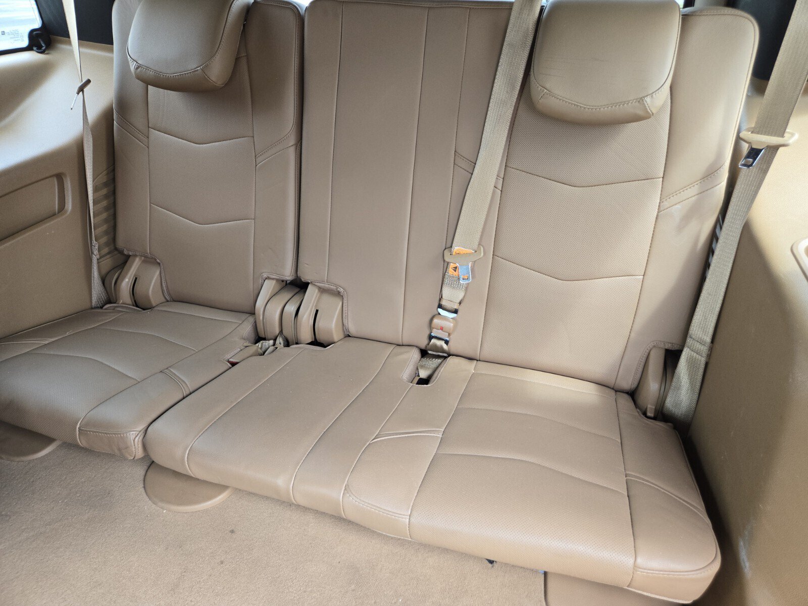 Used 2017 Cadillac Escalade Platinum AWD/4WD image 9