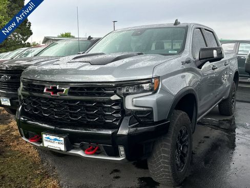 Used 2023 Chevrolet Silverado 1500 ZR2 w/ Technology Package AWD/4WD image 1