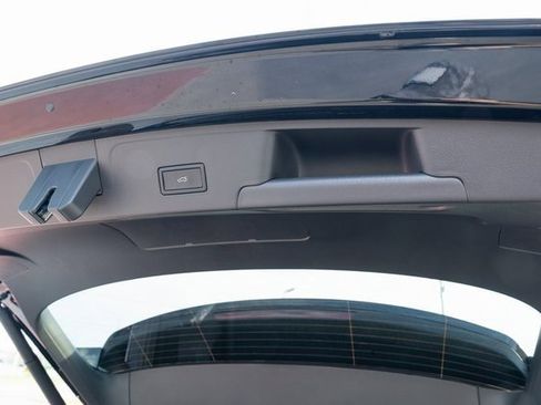 New 2026 Volkswagen Atlas Cross Sport SEL R-Line image 37