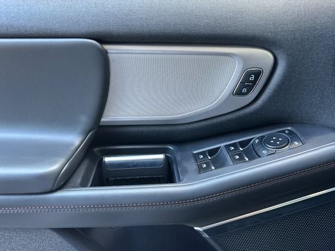 Certified 2025 Ford Expedition Active AWD/4WD image 11