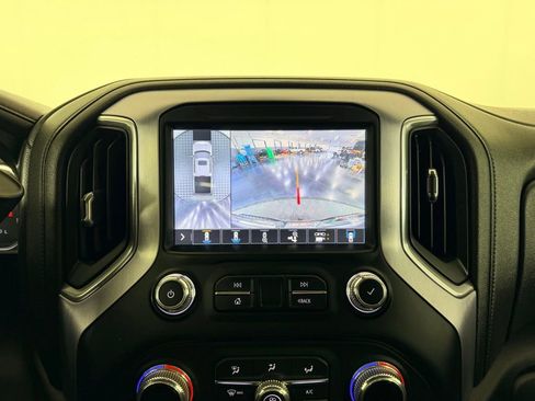 Used 2019 GMC Sierra 1500 SLT w/ SLT Premium Plus Package image 19