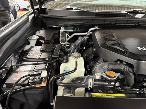 Certified 2025 Nissan Armada PRO-4X w/ Pro-4X Premium Package AWD/4WD image 7