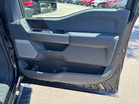 Used 2026 Ford F250 Lariat w/ Black Appearance Package AWD/4WD image 81