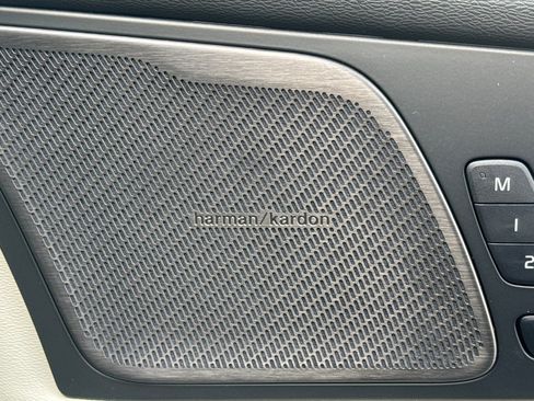 New 2026 Volvo XC60 B5 Ultra w/ Protection Package Premier image 20