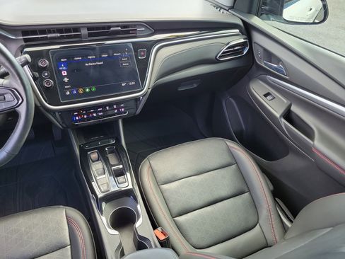 Used 2023 Chevrolet Bolt EUV LT w/ Convenience Package image 17