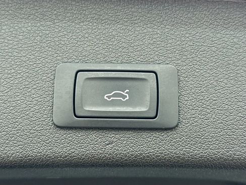 Used 2015 Audi Q5 3.0T Premium Plus w/ Technology Package image 13