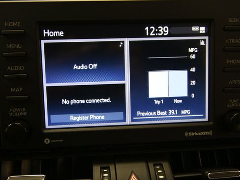 Used 2022 Toyota RAV4 XLE Premium image 14