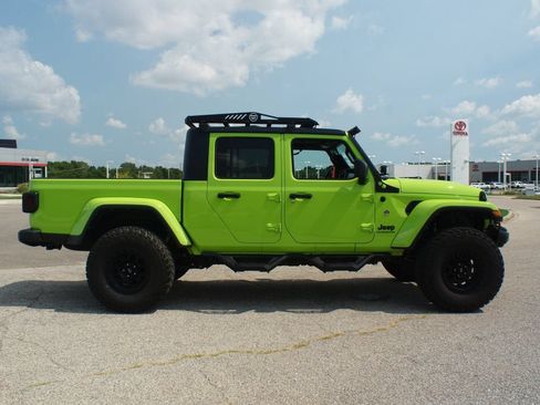 Used 2021 Jeep Gladiator Sport AWD/4WD image 23