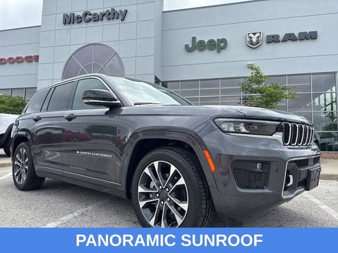 Used 2025 Jeep Grand Cherokee Overland w/ Adv Protech Group III AWD/4WD image 1