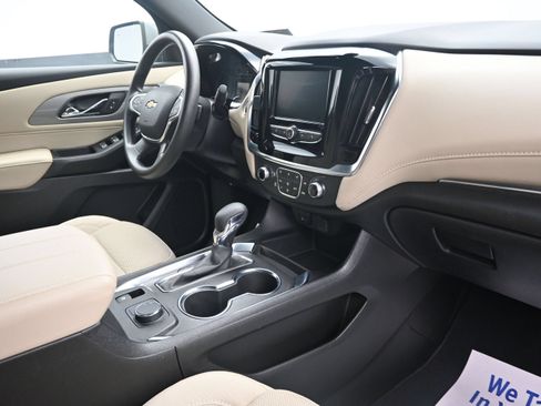 Used 2023 Chevrolet Traverse LS w/ Safety Package FWD image 31