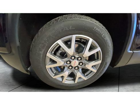 Used 2023 GMC Acadia SLT w/ Trailering Package image 21