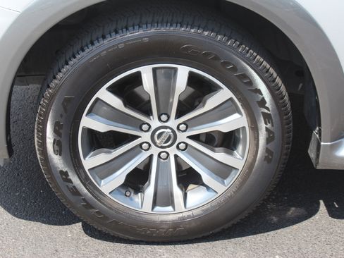 Used 2019 Nissan Armada SL w/ Premium Package AWD/4WD image 10