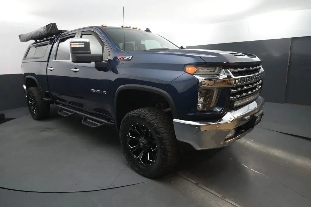 Used 2020 Chevrolet Silverado 2500 LTZ w/ Technology Package AWD/4WD image 7