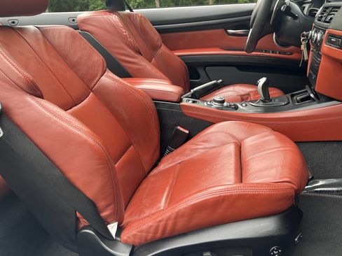 Used 2009 BMW M3 Convertible RWD image 32