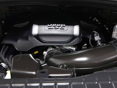 Used 2022 Jeep Grand Cherokee Summit AWD/4WD image 18