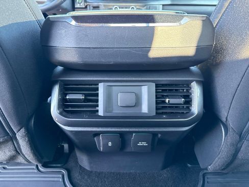 Used 2022 Ford F150 XLT w/ Equipment Group 302A High image 16