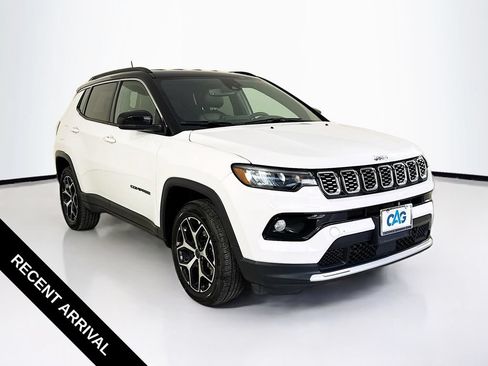 Used 2025 Jeep Compass Limited AWD/4WD image 1
