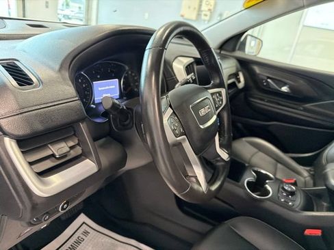 Used 2022 GMC Terrain SLT w/ LPO, Floor Liner Package AWD/4WD image 20