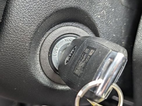 Used 2020 Kia Optima LX FWD image 32
