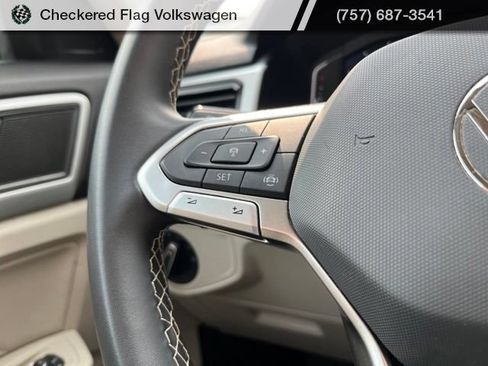 Used 2023 Volkswagen Atlas SE w/ Black Wheel Package AWD/4WD image 35