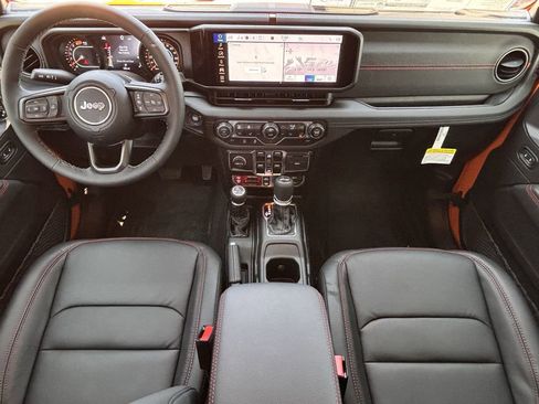 New 2025 Jeep Wrangler Unlimited Rubicon w/ XTREMEE 35" Tire Package image 9