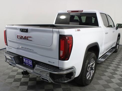 New 2026 GMC Sierra 1500 SLT image 27