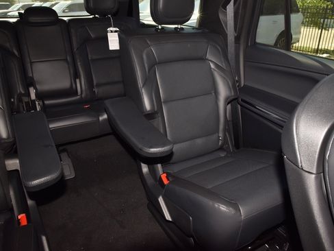 New 2025 Lincoln Navigator L Reserve w/ Jet Appearance Package image 22