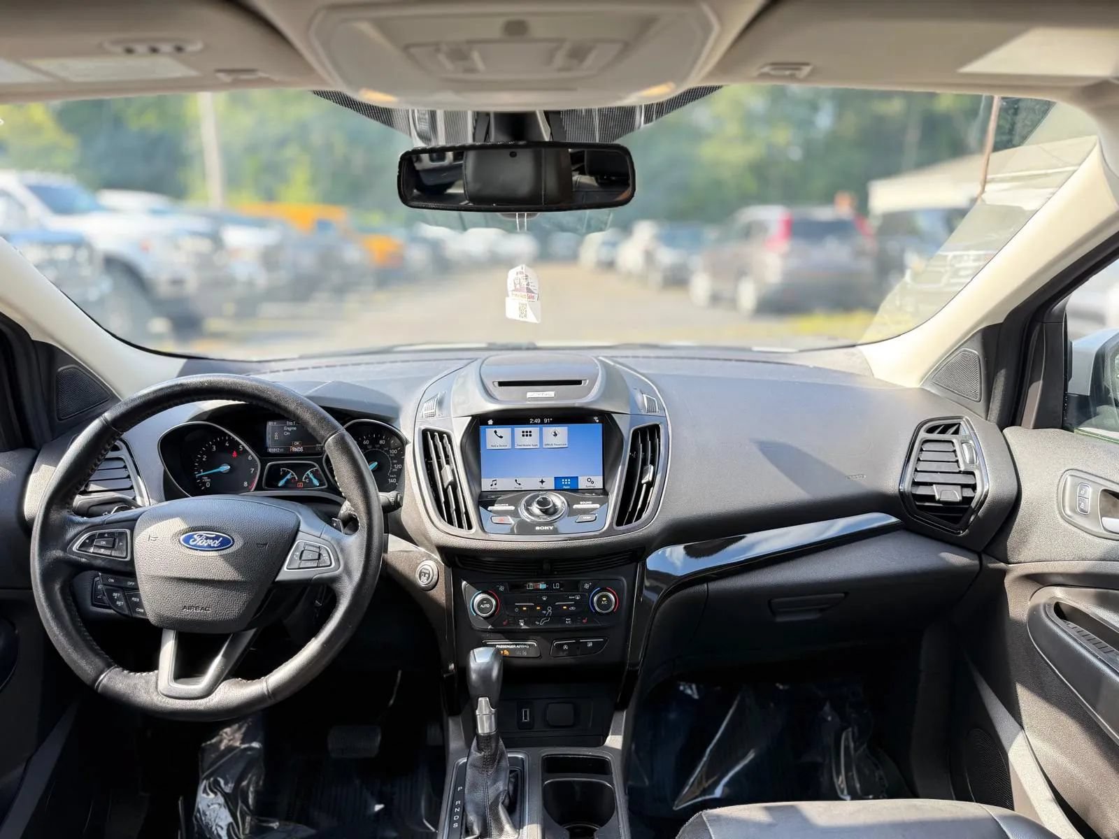 Used 2017 Ford Escape Titanium AWD/4WD image 31