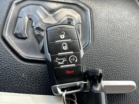 Used 2021 RAM 1500 Laramie AWD/4WD image 32