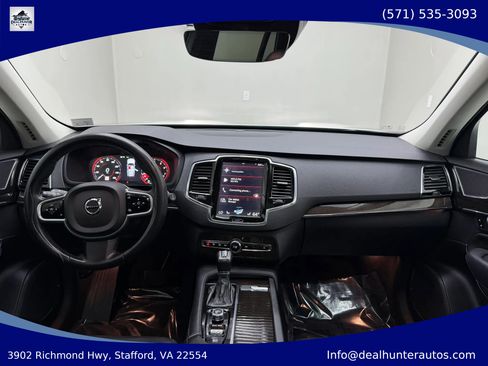 Used 2017 Volvo XC90 T6 Momentum w/ Momentum Plus Package AWD/4WD image 32