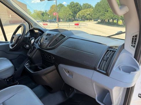 Used 2019 Ford Transit 250 148 Medium Roof RWD image 15