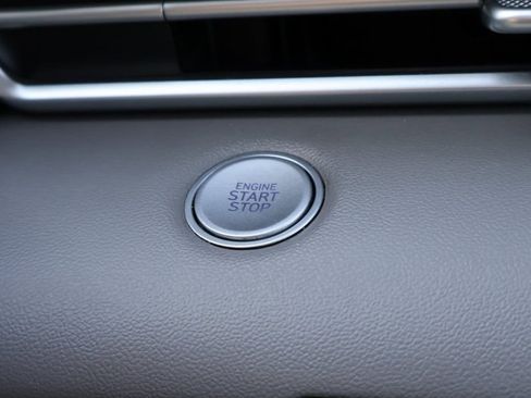 Used 2021 Hyundai Elantra SEL w/ Convenience Package image 32