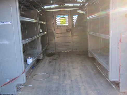 Used 2020 Chevrolet Express 3500 3500 3dr Cargo Van w/ Driver Convenience Package image 12