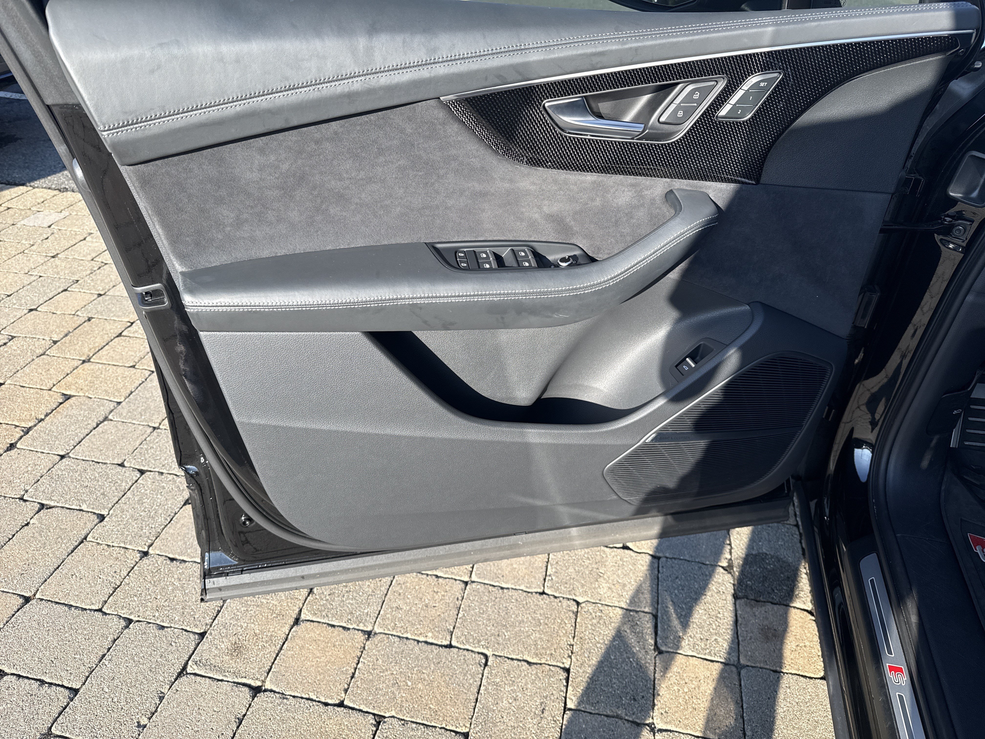 Used 2024 Audi SQ7 Prestige AWD/4WD image 5