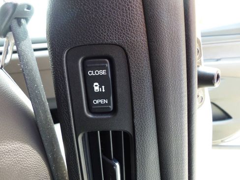 Used 2024 Honda Odyssey EX-L image 54